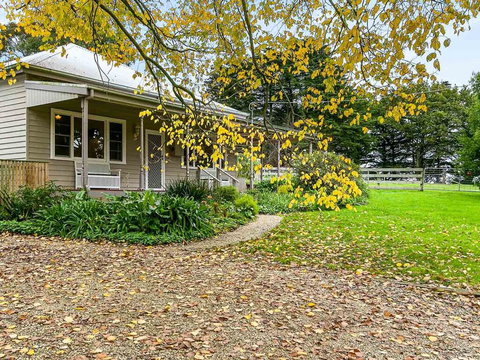 Elm Cottage - Events Australia 0