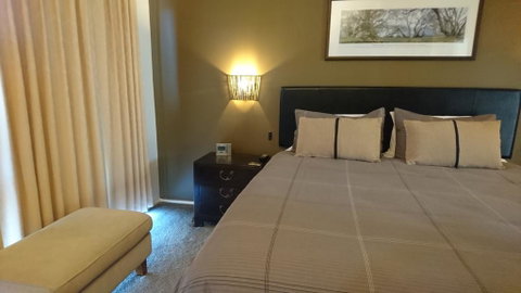 ELM Riverside Accommodation - Merrijig - Events Australia 3