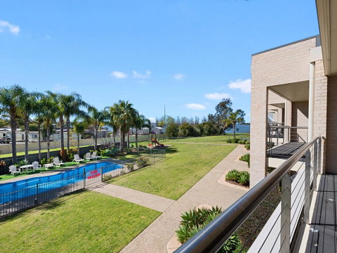 ELSINOR Townhouse 6 Mulwala - Tourism Bookings 2