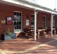 Emeu Inn Bed  Breakfast - Events Australia