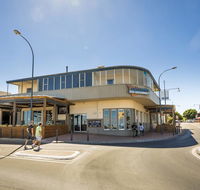 Esplanade Hotel Adelaide - Events Australia