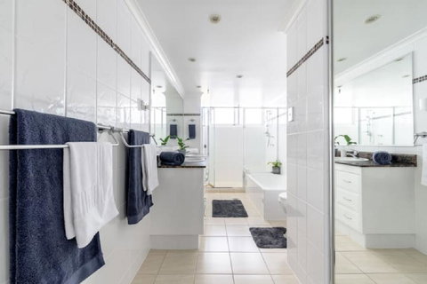 Excluza - Events Australia 2