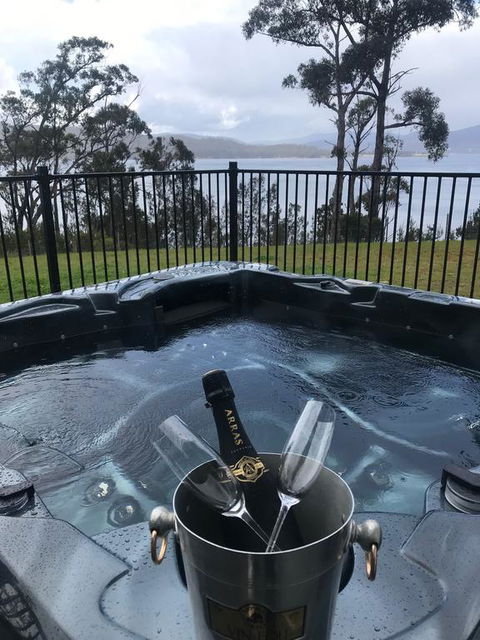 Fairwinds Tasmania - Events Australia 1