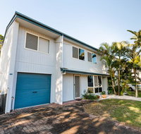 Family getaway close to Beach and Restaurants - Tourism Bookings