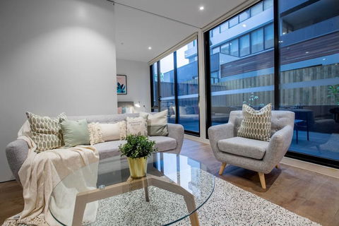 Fantastic 2 Beds APT In Boxhill W Great Location - Events Australia 1