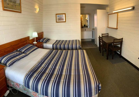 Finley Motel - Events Australia 1