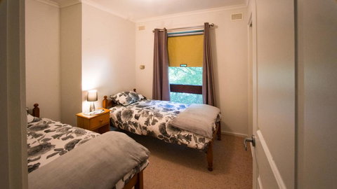 Fiume - On Delightful Delany - Accommodation Europe 2