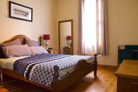 Gellibrand River Gallery Accommodation - Events Australia 1