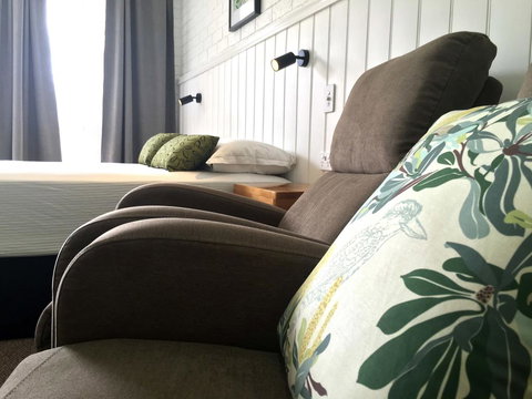 Gin Gin Village Motor Inn Motel - Events Australia 0