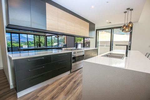 Glass House - Bright - Accommodation Europe 1