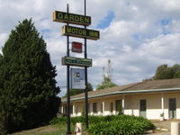 Golden Chain Garden Motor Inn Gundagai