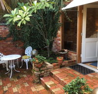 Gorgeous studio 2 minutes from the heart of Subiaco - Tourism Bookings