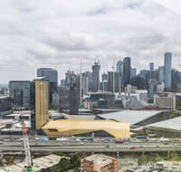 Gravity defyingLight filled apartmentBay to city viewsRooftop deckHot tubNetflix - Tourism Bookings