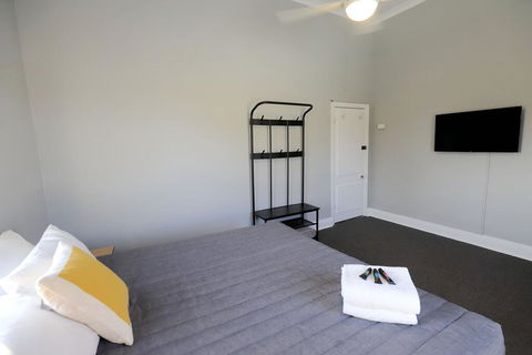 Great Northern Hotel - Tourism Bookings 2