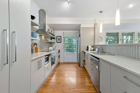 Grevillea - Events Australia 0