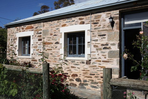 Griffiths Cottage - Events Australia 0