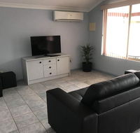 Guesthouse on Dolphin - Tourism Bookings