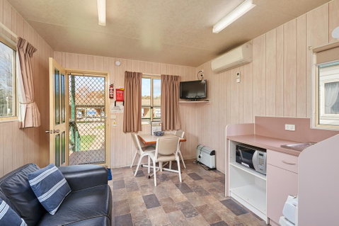 Gundagai Cabins & Tourist Park - Tourism Bookings 2