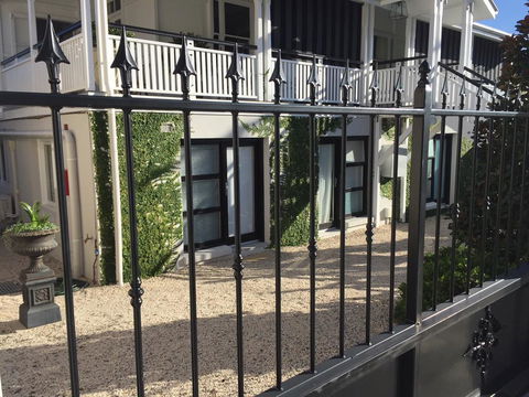 Heal House - Accommodation Europe 2
