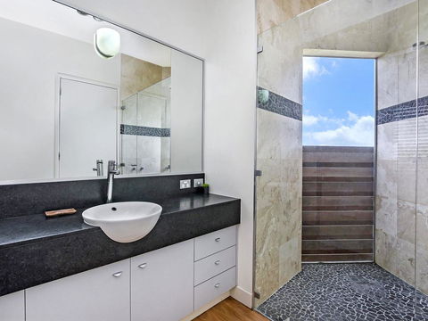 HEARN'S BEACH HOUSE - Events Australia 3