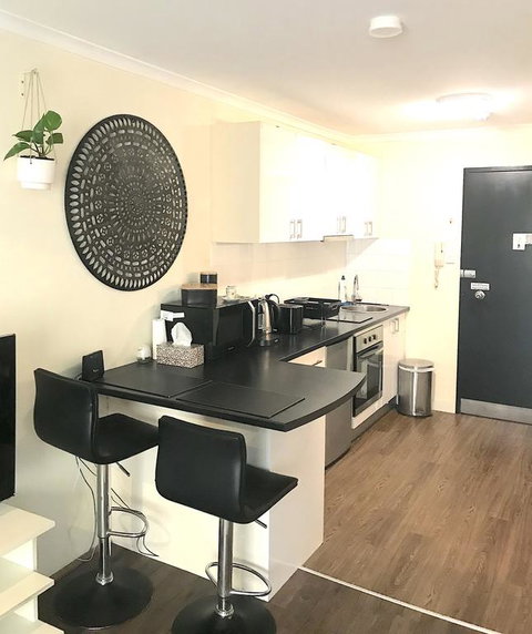 Heart Of Manly Apartment - Tourism Bookings 3