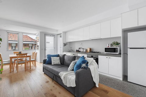 Heart Of Windsor Apartment By Ready Set Host - Events Australia 0