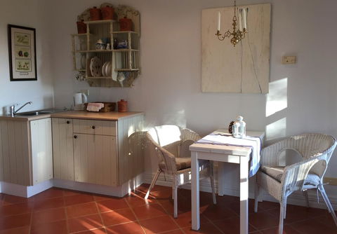 Heggy's Cottage - Events Australia 1