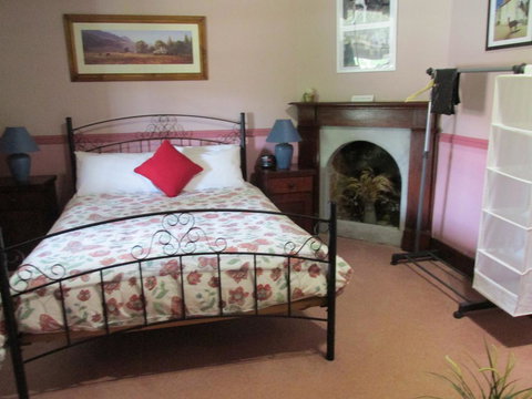 Henry's Cottage - Events Australia 1