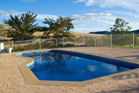 Hermitage Hill Country Retreat - Tourism Bookings 1