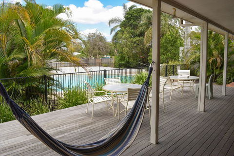 Hervey Bay Flashpackers - Tourism Bookings 0