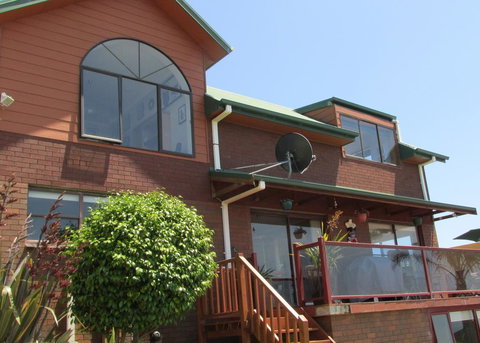 High On Penguin - Events Australia 3