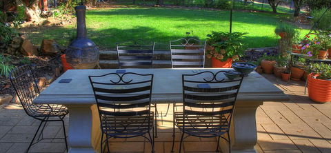 Hillview Oak B&B - Tourism Bookings 1
