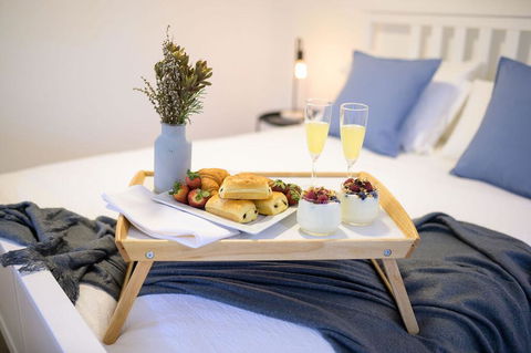 Hinterland Boutique Cottages -Cozy Cottage - Events Australia 3