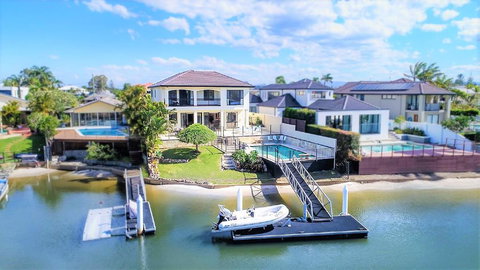 Holidays House Almafi Drive Surfers Paradise - Events Australia 0