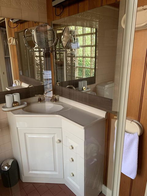 Holly Cottage - Events Australia 0