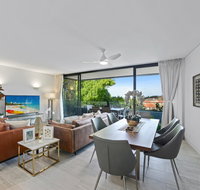 HomeHotel Ultra Luxurious 3 bedroom penthouse. - Events Australia