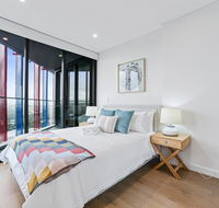 HomeHotel-Luxury Home High Rise with View. - Events Australia