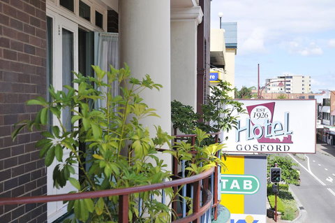 Hotel Gosford - Accommodation Europe 3