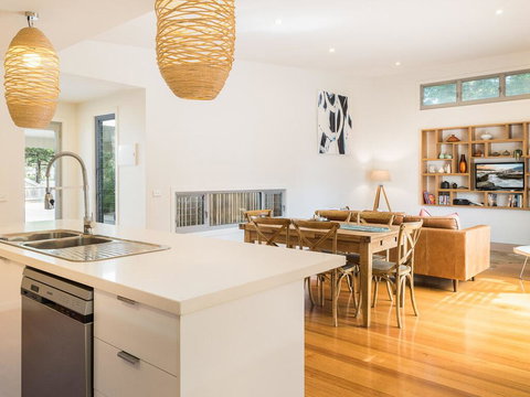 Island Pearl - Events Australia 1