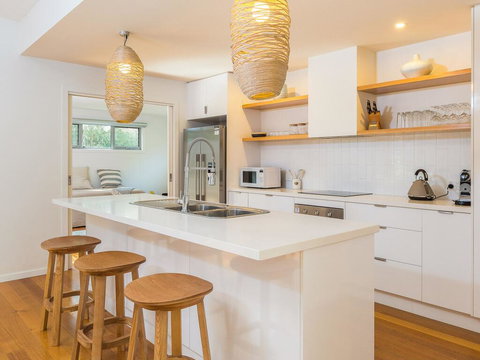 Island Pearl - Events Australia 0