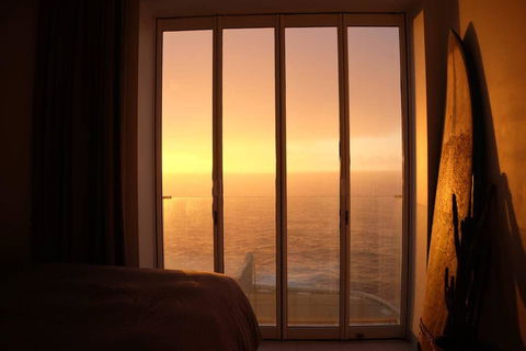 Im Living In A Dream - Cliffside Penthouse - Tourism Bookings 3