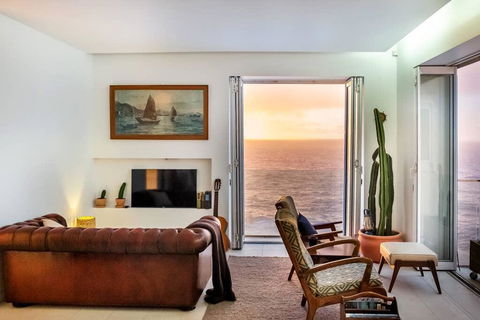 Im Living In A Dream - Cliffside Penthouse - Tourism Bookings 0