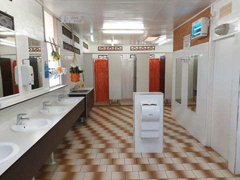 Jacaranda Holiday Park - Events Australia 1