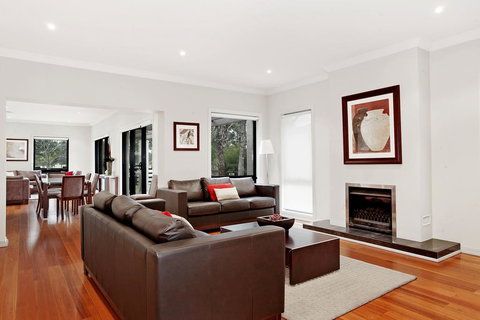 Jacarandas Parkview - Events Australia 2