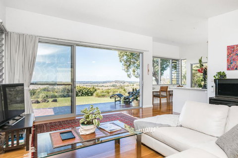 Jali Burugar - Events Australia 3