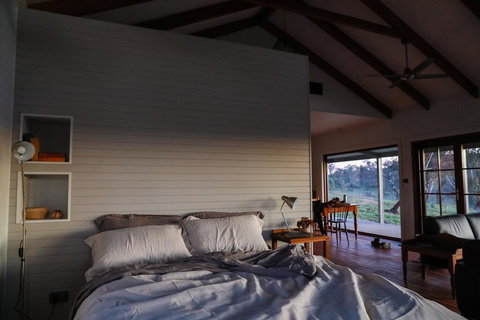 Kestrel Nest EcoHut - Events Australia 2