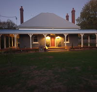 Kings Cottage Uralla - Tourism Bookings