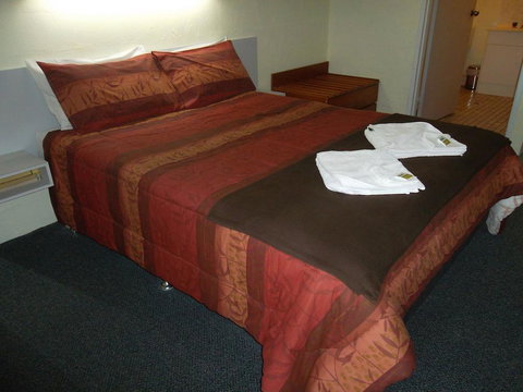 Kinka Palms Beachfront Apartments / Motel - Events Australia 1