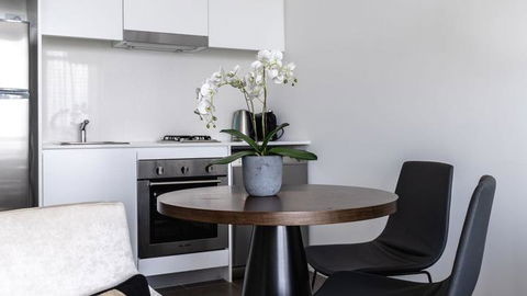 KOZYGURU Chatswood Luxury Studio NCH088 - Events Australia 1