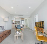 KOZYGURU PARRAMATTA CBD LUXURY 2 BED APT  FREE PARKING NPA011 - Tourism Bookings